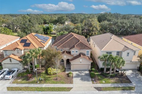 House in Davenport, Florida 6 bedrooms, 335.28 sq.m. № 216394 - photo 3