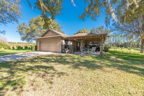 House in Reddick, Florida 2 bedrooms, 114.36 sq.m. № 1554193 - photo 30