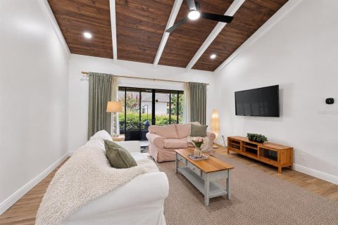 Villa ou maison à vendre à Sarasota, Floride: 2 chambres, 127.65 m2 № 2236189 - photo 13