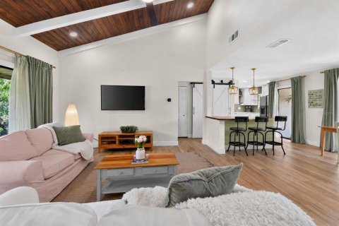 Villa ou maison à vendre à Sarasota, Floride: 2 chambres, 127.65 m2 № 2236189 - photo 10