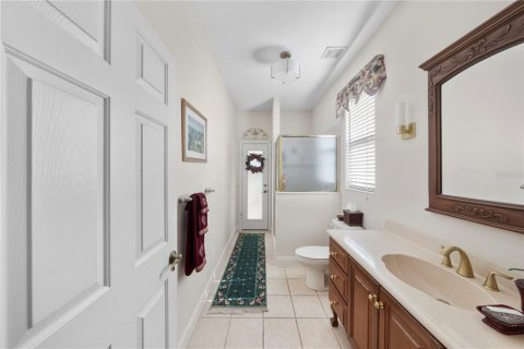 House in Port Orange, Florida 5 bedrooms, 327.57 sq.m. № 2102507 - photo 27