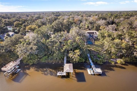 House in Port Orange, Florida 5 bedrooms, 327.57 sq.m. № 2102507 - photo 10