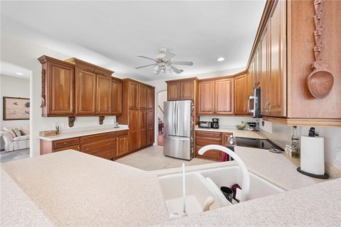 House in Port Orange, Florida 5 bedrooms, 327.57 sq.m. № 2102507 - photo 26