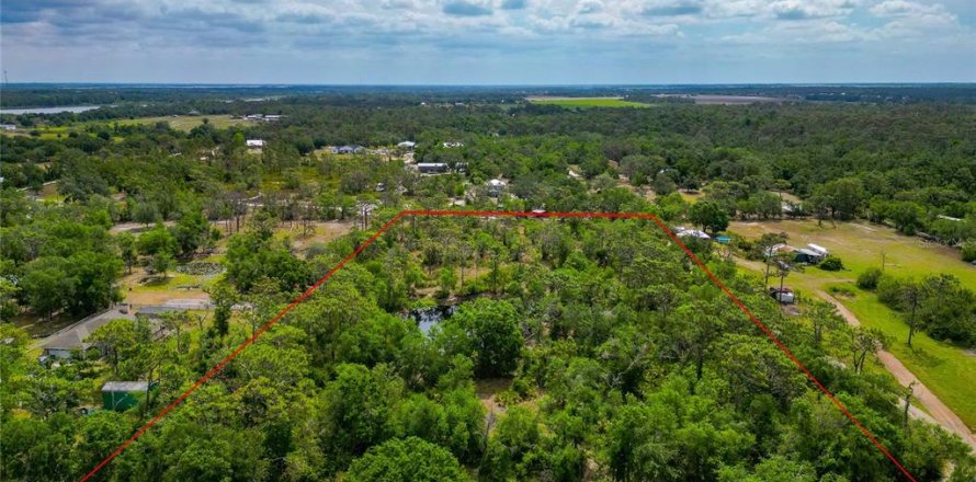 Land in Bradenton, Florida № 1716965