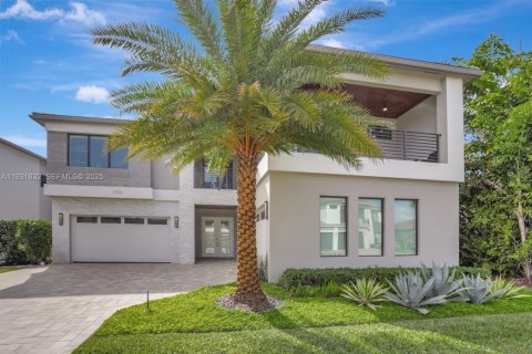 Villa ou maison à louer à Boca Raton, Floride: 5 chambres, 495.17 m2 № 1990213 - photo 2