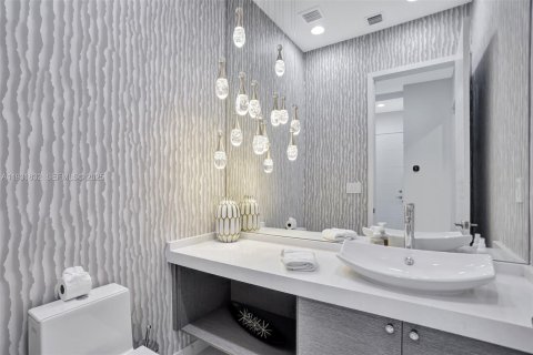 Villa ou maison à louer à Boca Raton, Floride: 5 chambres, 495.17 m2 № 1990213 - photo 28