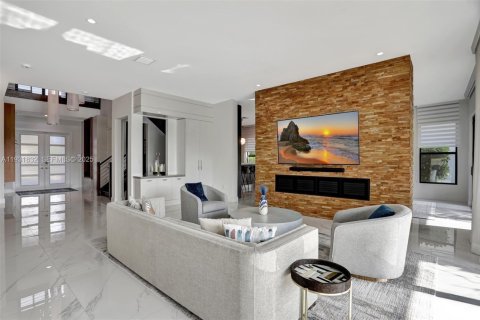 Villa ou maison à louer à Boca Raton, Floride: 5 chambres, 495.17 m2 № 1990213 - photo 12