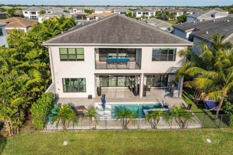 Villa ou maison à louer à Boca Raton, Floride: 5 chambres, 495.17 m2 № 1990213 - photo 3