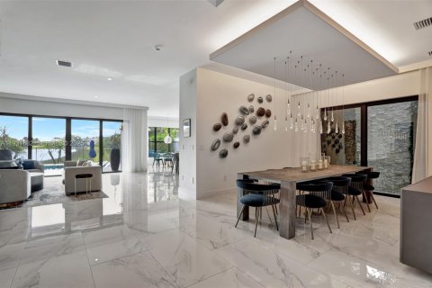 Villa ou maison à louer à Boca Raton, Floride: 5 chambres, 495.17 m2 № 1990213 - photo 7