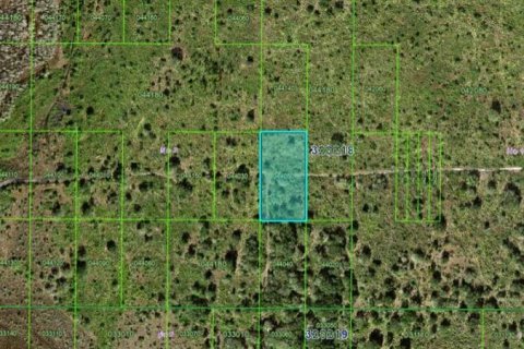 Terreno en venta en Frostproof, Florida № 2164036 - foto 2
