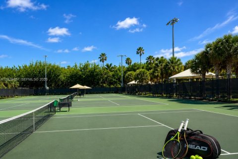Condominio en venta en Miami Beach, Florida, 2 dormitorios, 90.67 m2 № 2168531 - foto 19