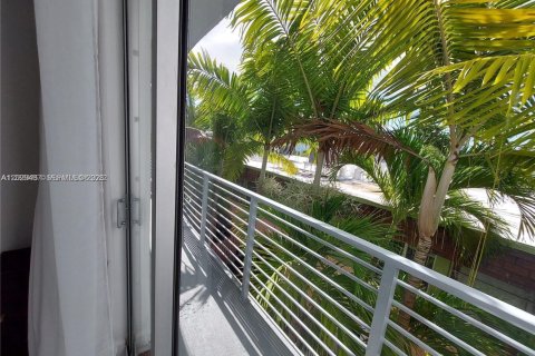 Condominio en venta en Miami Beach, Florida, 2 dormitorios, 90.67 m2 № 2168531 - foto 12