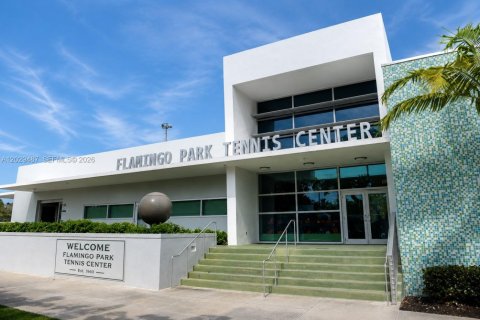 Condominio en venta en Miami Beach, Florida, 2 dormitorios, 90.67 m2 № 2168531 - foto 18
