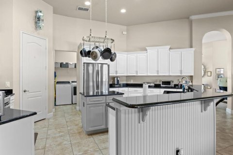 House in Oakland, Florida 4 bedrooms, 331.1 sq.m. № 1757503 - photo 11
