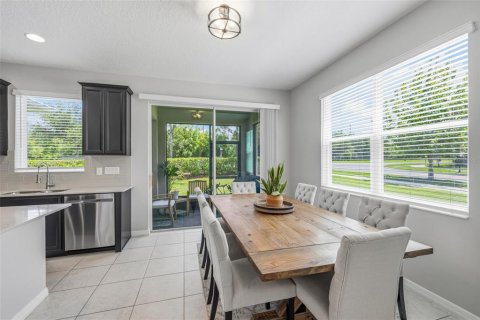 Townhouse in Apollo Beach, Florida 4 bedrooms, 164.81 sq.m. № 2214343 - photo 6