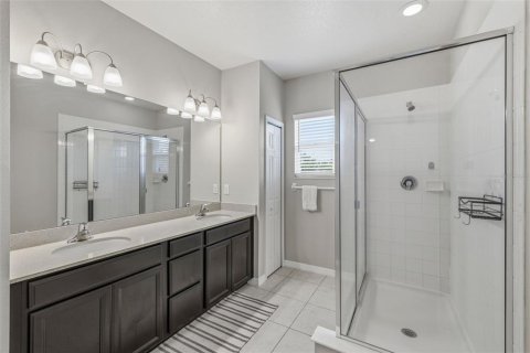 Townhouse in Apollo Beach, Florida 4 bedrooms, 164.81 sq.m. № 2214343 - photo 17