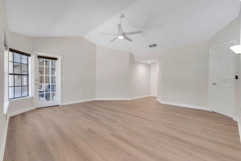 Villa ou maison à vendre à Orlando, Floride: 4 chambres, 259.85 m2 № 2391097 - photo 16