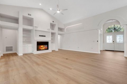 Villa ou maison à vendre à Orlando, Floride: 4 chambres, 259.85 m2 № 2391097 - photo 3