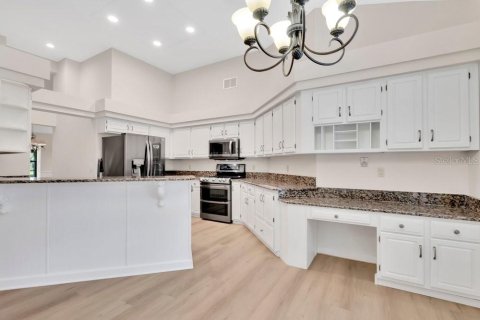 Villa ou maison à vendre à Orlando, Floride: 4 chambres, 259.85 m2 № 2391097 - photo 12