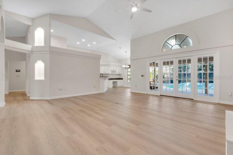 Villa ou maison à vendre à Orlando, Floride: 4 chambres, 259.85 m2 № 2391097 - photo 5