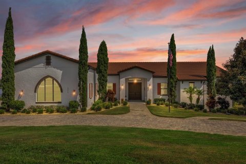 Casa en alquiler en Groveland, Florida, 5 dormitorios, 406.45 m2 № 1912409 - foto 4