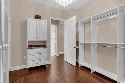 Casa en alquiler en Groveland, Florida, 5 dormitorios, 406.45 m2 № 1912409 - foto 12