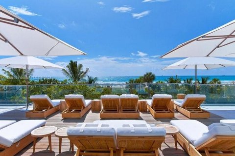 Apartamento en alquiler en Miami Beach, Florida, 2 dormitorios, 114.27 m2 № 1979380 - foto 4