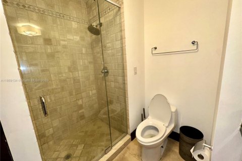 Apartamento en alquiler en Miami Beach, Florida, 2 dormitorios, 114.27 m2 № 1979380 - foto 13