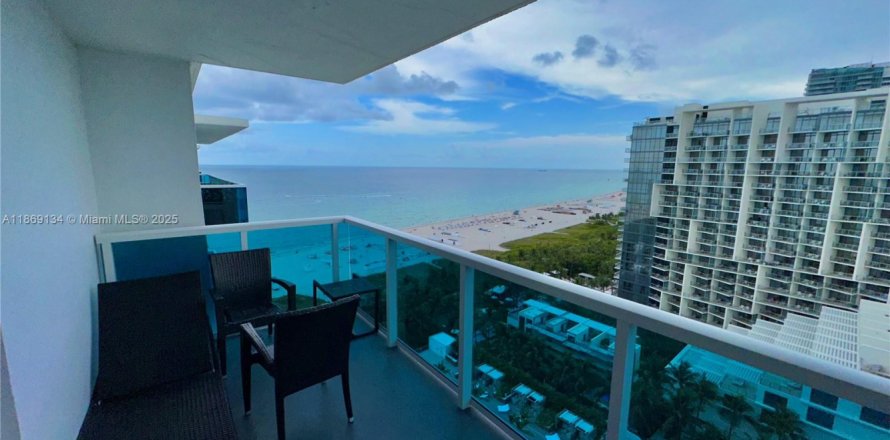 Apartamento en Miami Beach, Florida 2 dormitorios, 114.27 m2 № 1979380