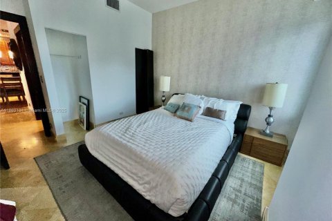 Apartamento en alquiler en Miami Beach, Florida, 2 dormitorios, 114.27 m2 № 1979380 - foto 11