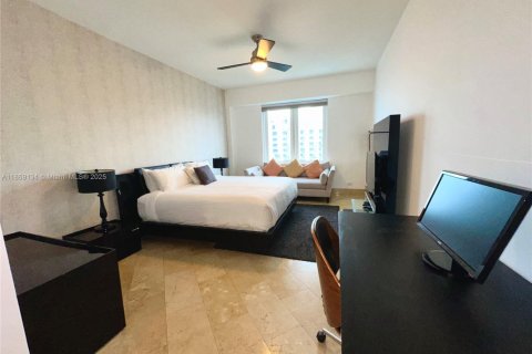 Apartamento en alquiler en Miami Beach, Florida, 2 dormitorios, 114.27 m2 № 1979380 - foto 14