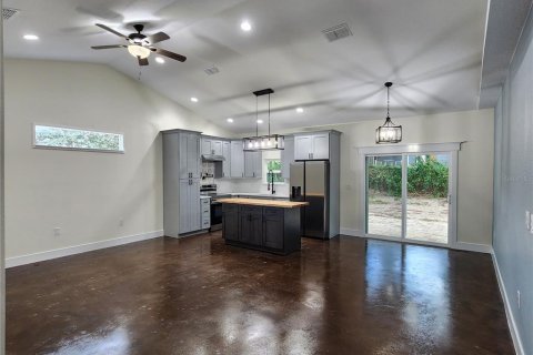Villa ou maison à louer à Lady Lake, Floride: 3 chambres, 108.97 m2 № 2413604 - photo 3