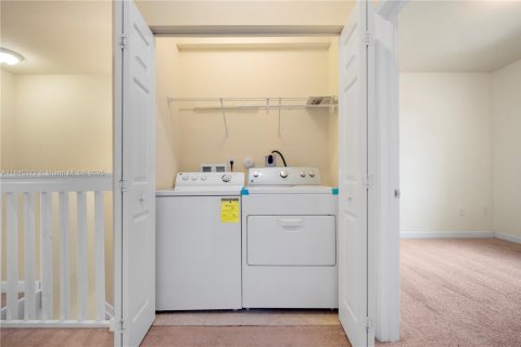 Touwnhouse à louer à Hialeah, Floride: 4 chambres, 172.98 m2 № 1940558 - photo 21
