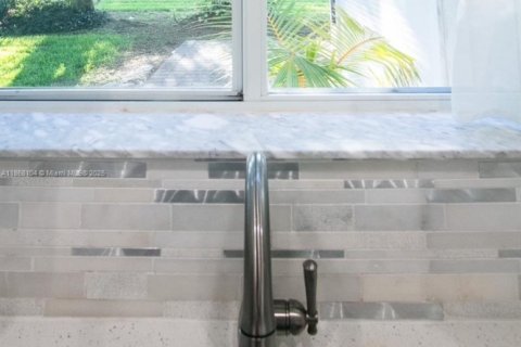 Villa ou maison à louer à Homestead, Floride: 3 chambres, 140 m2 № 1928133 - photo 4