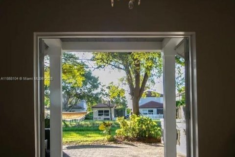 Villa ou maison à louer à Homestead, Floride: 3 chambres, 140 m2 № 1928133 - photo 20