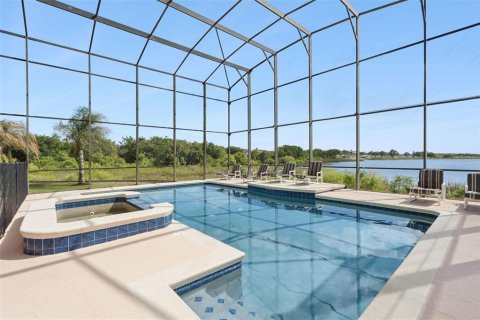 Casa en venta en Haines City, Florida, 5 dormitorios, 339.37 m2 № 2199765 - foto 28