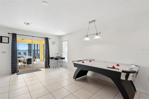 Casa en venta en Haines City, Florida, 5 dormitorios, 339.37 m2 № 2199765 - foto 18