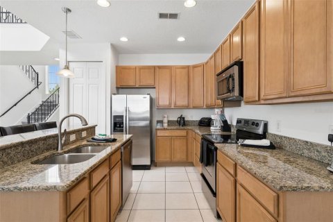 Casa en venta en Haines City, Florida, 5 dormitorios, 339.37 m2 № 2199765 - foto 13
