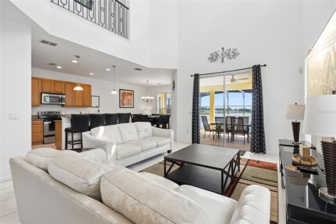 Casa en venta en Haines City, Florida, 5 dormitorios, 339.37 m2 № 2199765 - foto 9