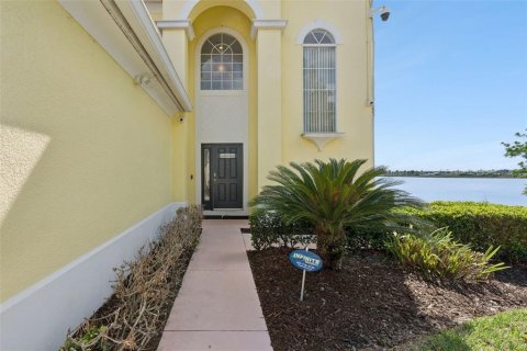 Casa en venta en Haines City, Florida, 5 dormitorios, 339.37 m2 № 2199765 - foto 5