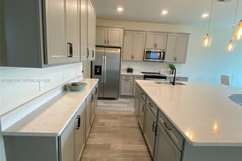 Купить таунхаус в Лейк-Уорт, Флорида 3 спальни, 176.05м2, № 2029663 - фото 25