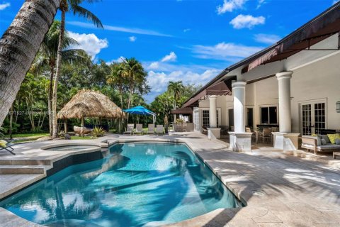 House in Pinecrest, Florida 6 bedrooms, 544.41 sq.m. № 1922665 - photo 2
