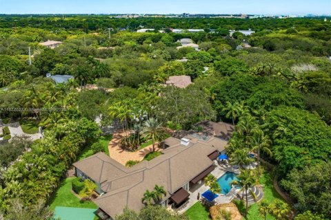 House in Pinecrest, Florida 6 bedrooms, 544.41 sq.m. № 1922665 - photo 17