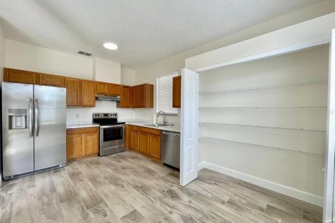 House in Tampa, Florida 3 bedrooms, 125.79 sq.m. № 2148732 - photo 12