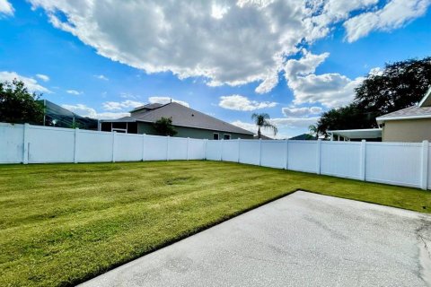 House in Tampa, Florida 3 bedrooms, 125.79 sq.m. № 2148732 - photo 30
