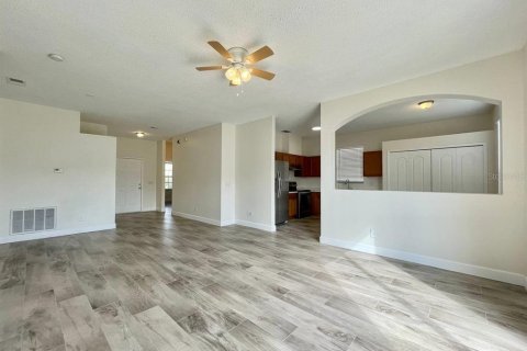 House in Tampa, Florida 3 bedrooms, 125.79 sq.m. № 2148732 - photo 8