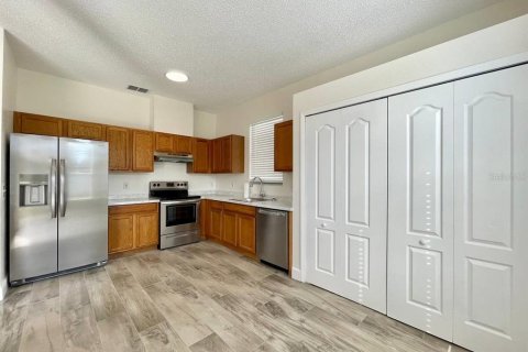 House in Tampa, Florida 3 bedrooms, 125.79 sq.m. № 2148732 - photo 11