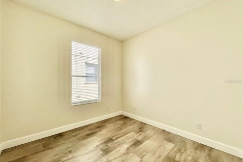 House in Tampa, Florida 3 bedrooms, 125.79 sq.m. № 2148732 - photo 23