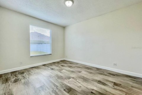 House in Tampa, Florida 3 bedrooms, 125.79 sq.m. № 2148732 - photo 13