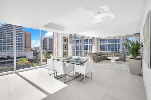 Copropriété à louer à Fort Lauderdale, Floride: 3 chambres, 212.56 m2 № 1988629 - photo 11